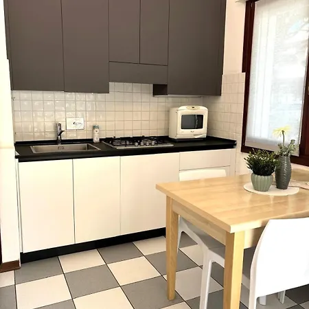 Appartamento Splendido Attico A Due Passi Da Via Bafile *