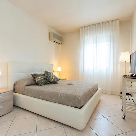 Casa De Lazzari - Piazza Brescia - Adria - Family 公寓 *