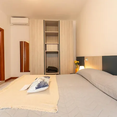 Casa De Lazzari - Piazza Brescia - Adria - Family * 利多迪迪耶索洛